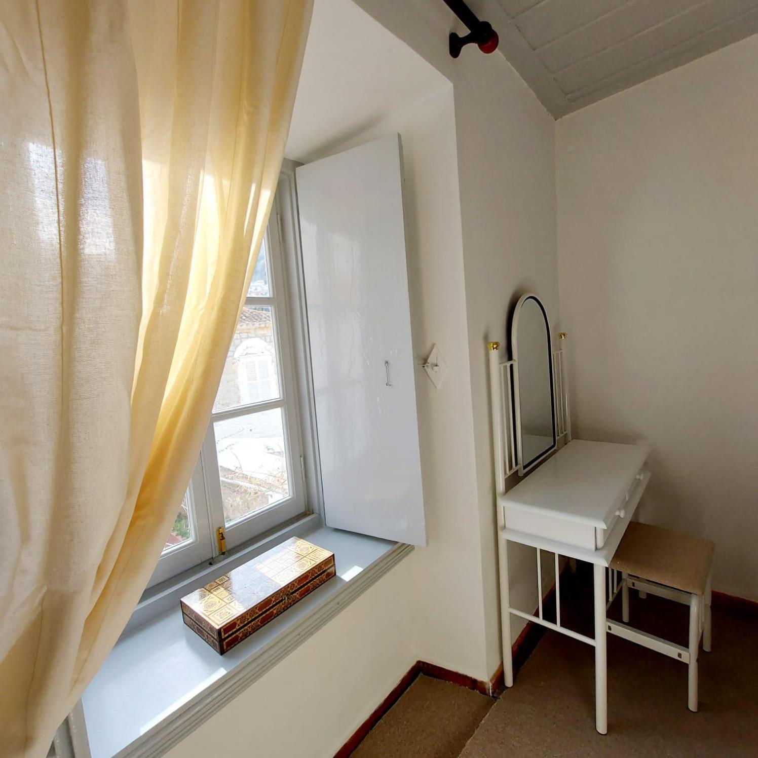 Danae Port House Apartment Хидра Екстериор снимка