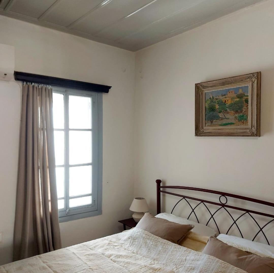 Danae Port House Apartment Хидра Екстериор снимка