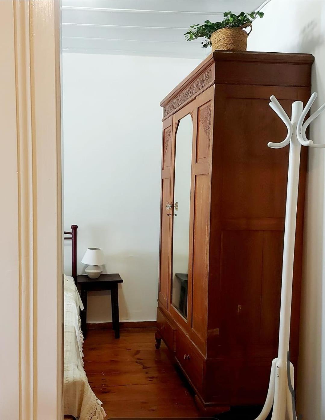 Danae Port House Apartment Хидра Екстериор снимка
